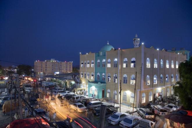 During the civil war in 1988, Hargeisa was reduced to rubble and 80 per cent of public utilities and services were completely destroyed. Somalis are making enormous strides in rebuilding infrastructure, opening up major towns for business and investment. The Central Mosque in Hargeisa. Islam is a central part of Somali life and its teachings form an important aspect of community and culture. Photo: Petterik Wiggers.