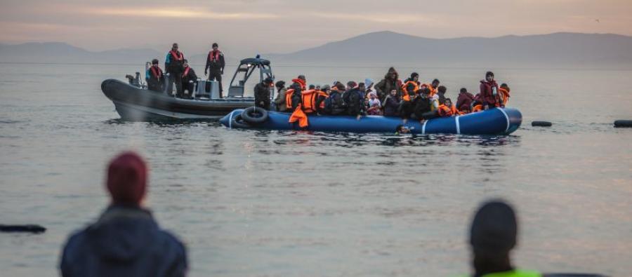 Since the beginning of 2016, an average of around 1,700 people have reached the Greek shores every single day. Since the beginning of 2016, an average of around 1,700 people have reached the Greek shores every single day. Photos: Pablo Tosco/Oxfam Intermón