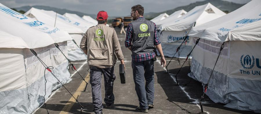 During the first weeks following the quake, the Portoviejo shelter in Manabí took in almost 1,100 people. Oxfam worked with the relevant authorities to improve the shelter and sanitation conditions. Photo: Pablo Tosco/Oxfam During the first weeks following the quake, the Portoviejo shelter in Manabí took in almost 1,100 people. Oxfam worked with the relevant authorities to improve the shelter and sanitation conditions. Photo: Pablo Tosco/Oxfam