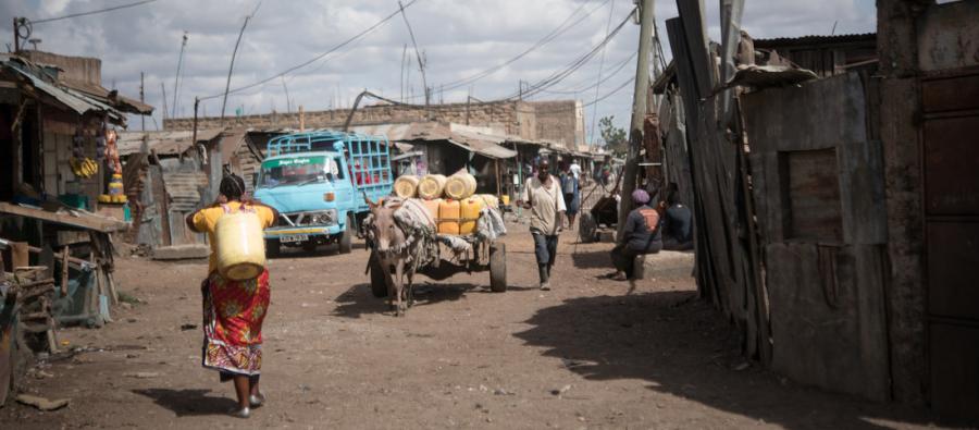 While a minority of super-rich Kenyans are accumulating wealth and income, the fruits of economic growth are failing to trickle down to the poorest. Photo: Allan Gichigi/Oxfam While a minority of super-rich Kenyans are accumulating wealth and income, the fruits of economic growth are failing to trickle down to the poorest. Photo: Allan Gichigi/Oxfam