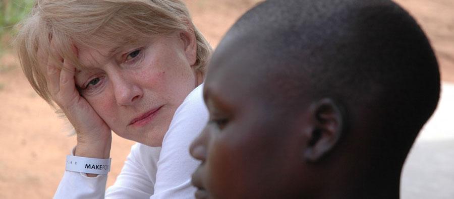 Très active dans la campagne "contrôlez les armes", Helen Mirren a rencontré des enfants-soldats en Ouganda Très active dans la campagne "contrôlez les armes", Helen Mirren a rencontré des enfants-soldats en Ouganda
