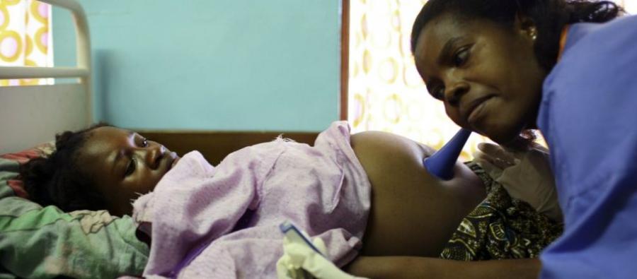 The health system in Malawi is seriously under-resourced with shortages of staff and vital medicines. Recent budget cuts are making the situation even worse for the poor who have no way to pay for private clinics and schools. The health system in Malawi is seriously under-resourced with shortages of staff and vital medicines. Recent budget cuts are making the situation even worse for the poor who have no way to pay for private clinics and schools.
